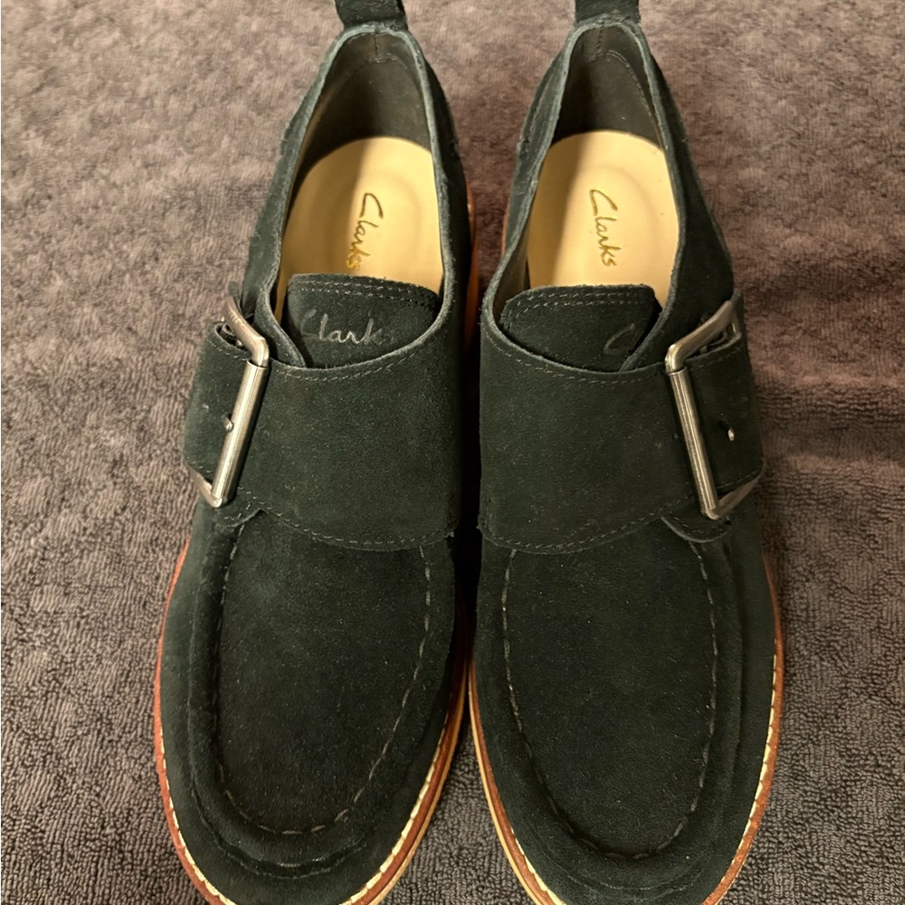 Clark Women’s Black Suede Shoes, with Chunky Rubber Sole and Buckle. Size 6 1/2 - Picture 14 of 16